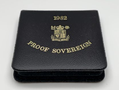 1982 Gold Sovereign - Image 2