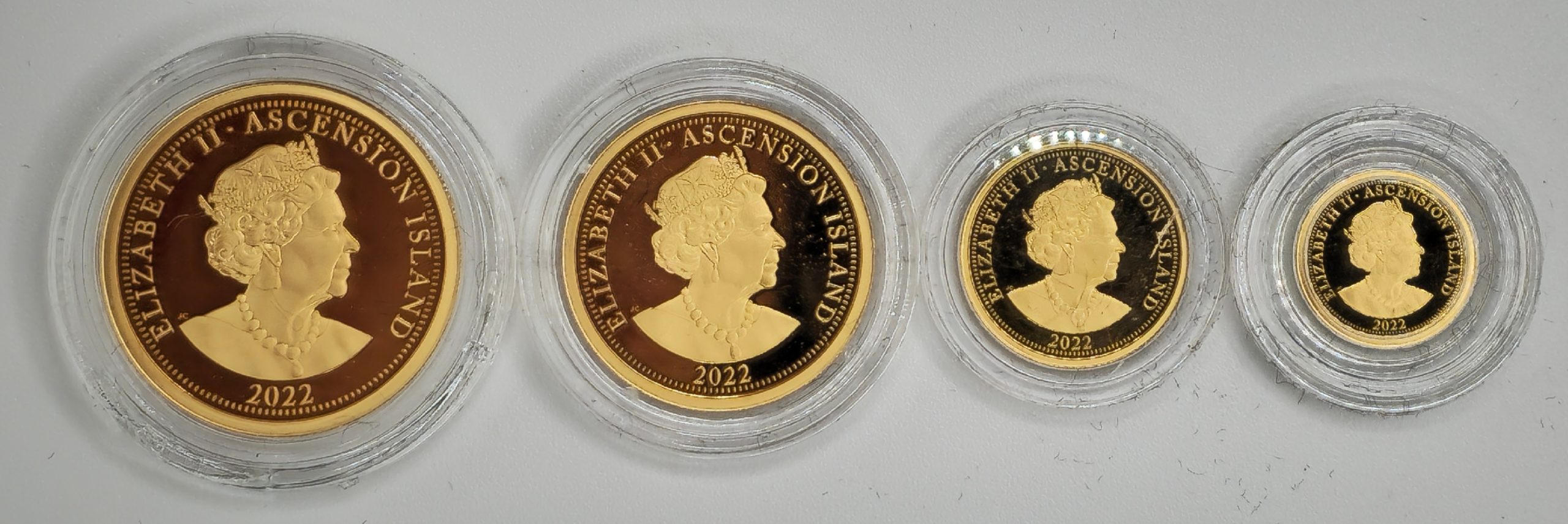 2022 Prince William 40th Birthday Gold Sovereign Deluxe Set - Image 3