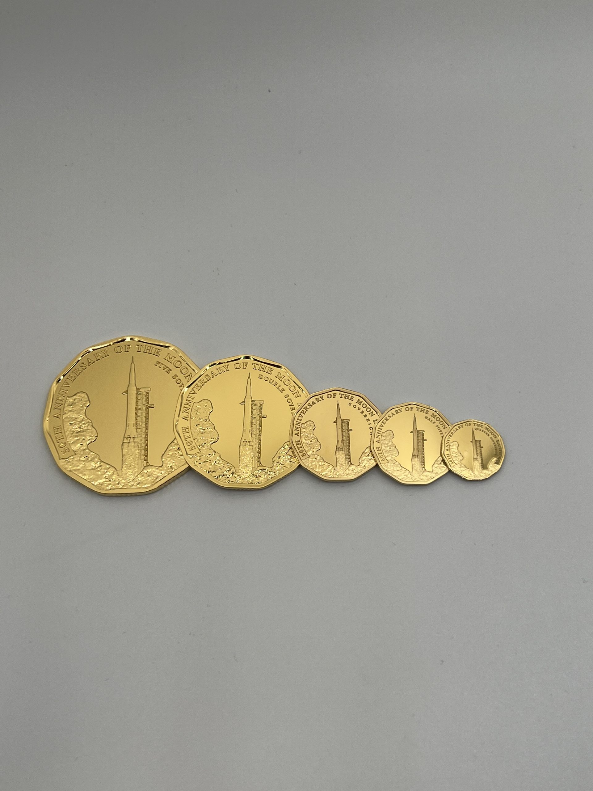 Hattons of London Moon landing 50th anniversary 11 sided 5 gold sovereign set - Image 3