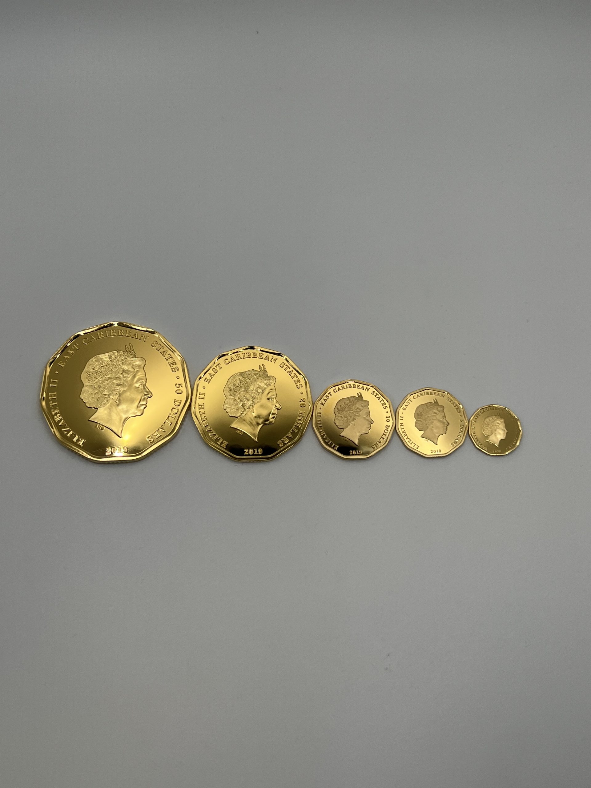 Hattons of London Moon landing 50th anniversary 11 sided 5 gold sovereign set - Image 2
